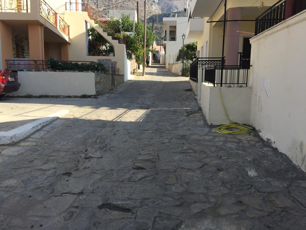 Tholos Rooms Kavoúsion المظهر الخارجي الصورة